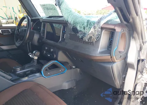 2023 Ford Bronco Outer Banks z USA, uszkodzony, nr VIN 1FMDE5BH3PLA99520